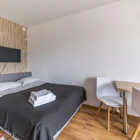 Maryla Bis - Pokoje I Apartamenty Z Aneksami