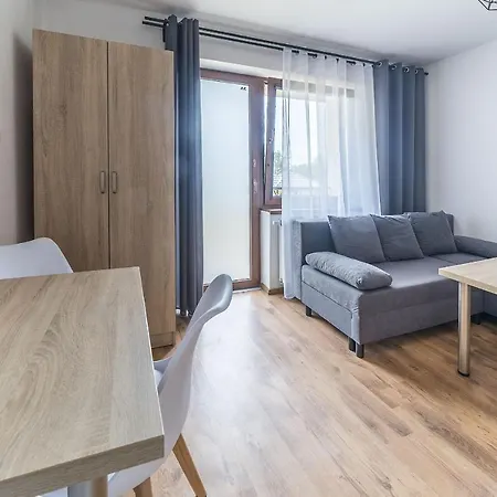 Maryla Bis - Pokoje I Apartamenty Z Aneksami Alloggio in famiglia